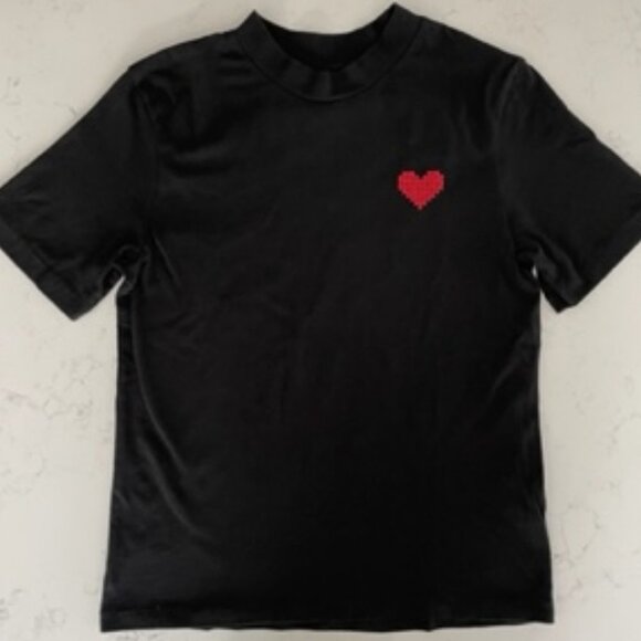 ICONE for Simons SS Faux Turtleneck Top w Cross Stitched Heart Black + Red Sz S - Picture 10 of 10